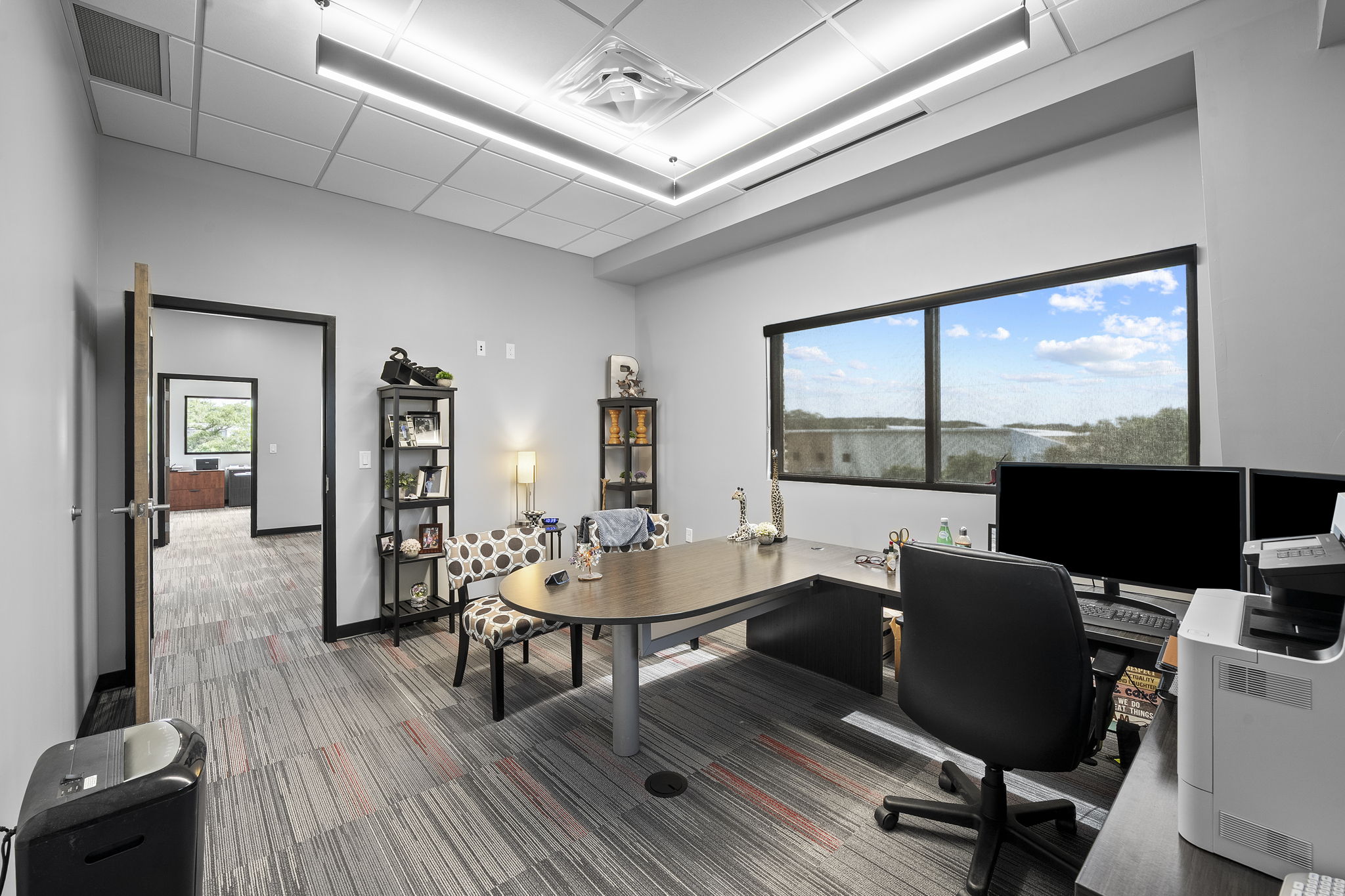 Class A+ executive office suite in Boerne commercial property